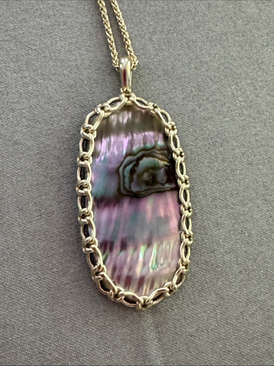 Kendra Scott Jewelry - Kendra Scott Macrame Reid Pendant Necklace Nude Abalone Yellow Gold Plated